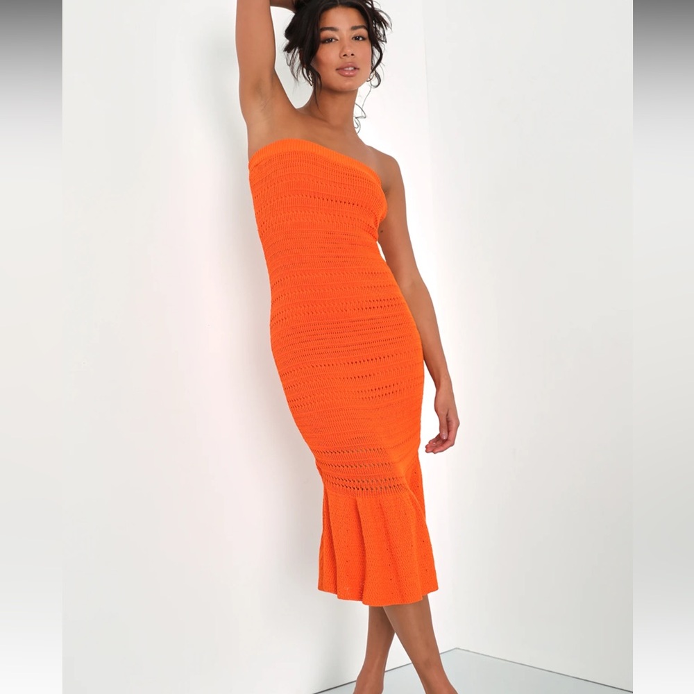 Orange dress. Strapless. Midi never worn